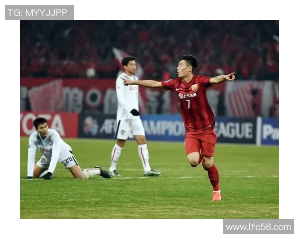 恒大队与上港队激战正酣谁将赢得中超巅峰对决的荣耀与未来